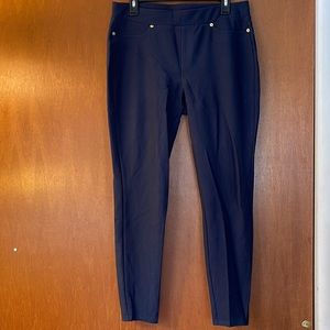 Like new Michael Kors pull on navy pants